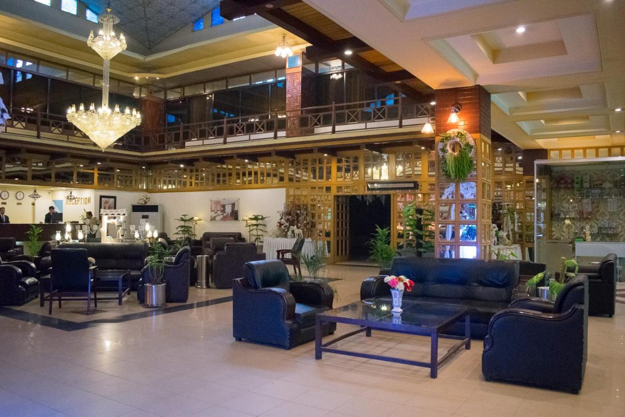 Hotel Royal Palace Rawalpindi Bagian luar foto