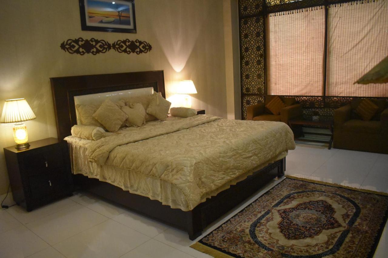 Hotel Royal Palace Rawalpindi Bagian luar foto