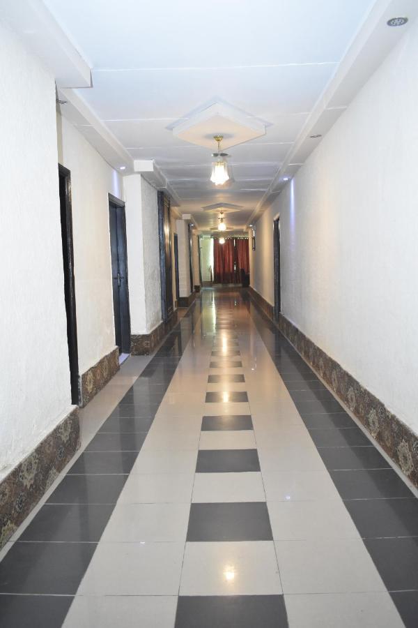 Hotel Royal Palace Rawalpindi Bagian luar foto