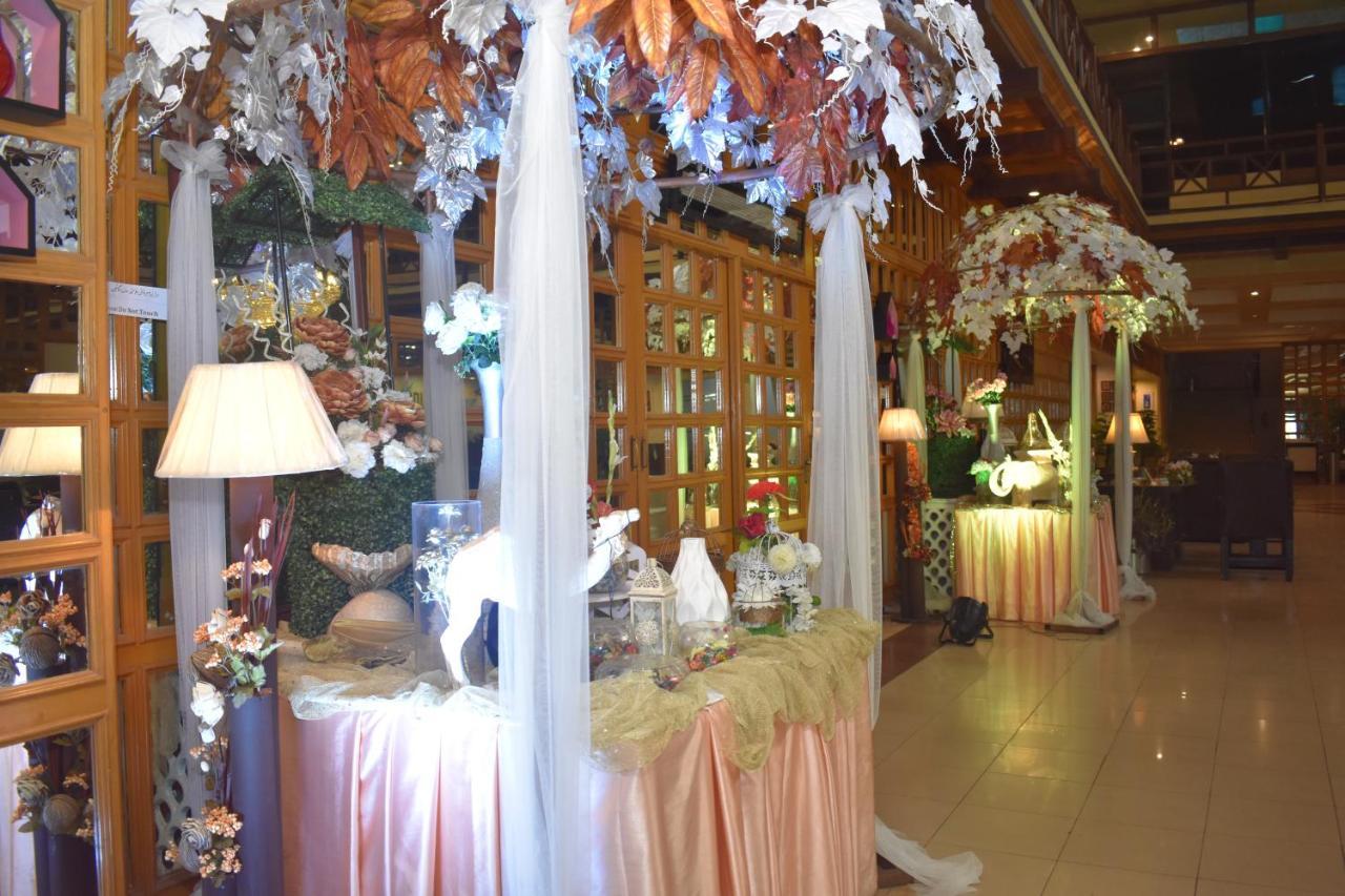 Hotel Royal Palace Rawalpindi Bagian luar foto