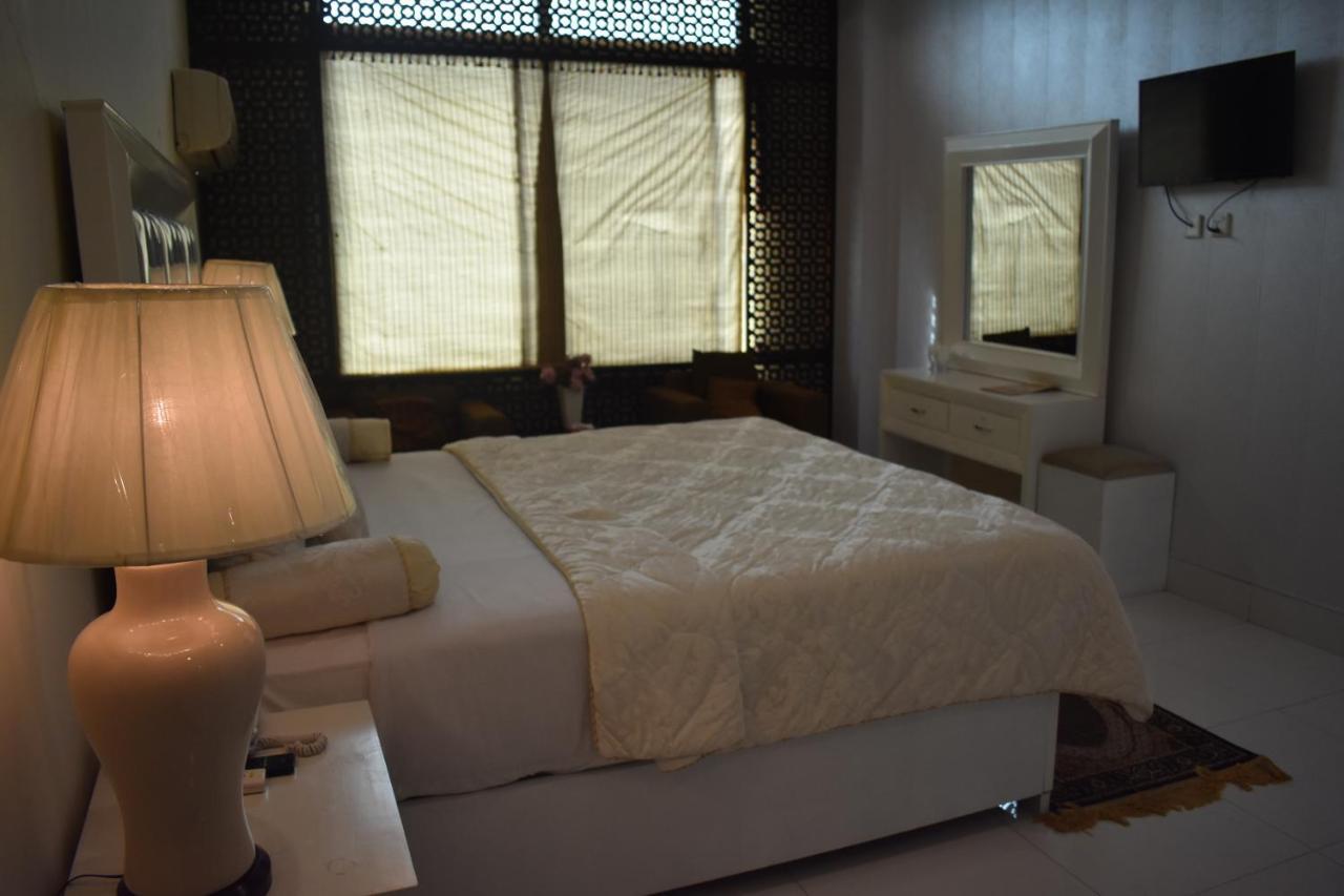 Hotel Royal Palace Rawalpindi Bagian luar foto